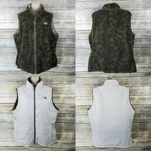 The North Face Size XL Mossbud Reversible Vest